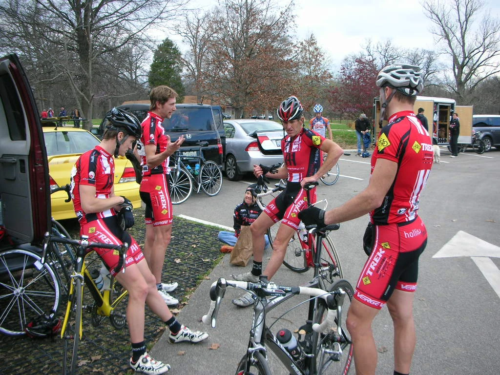 dscn0139 After race huddle.
