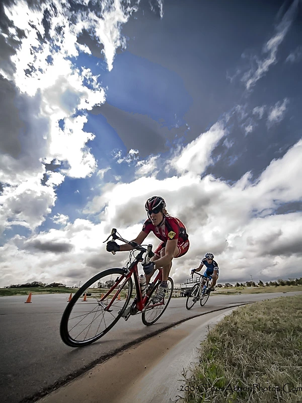 Richard Rowe from TaosActionPhotos.com sent me this. Nice photo!