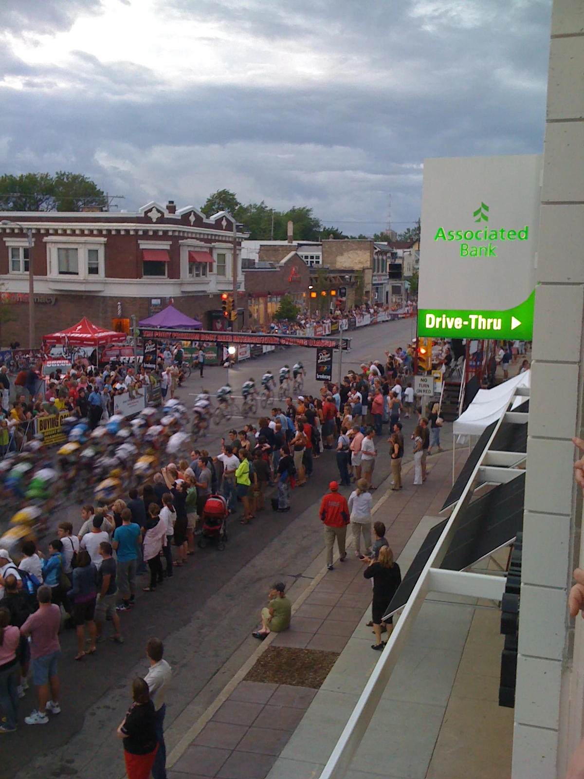 Kelly Benefits doing the leadout right at Great Downer&rsquo;s.