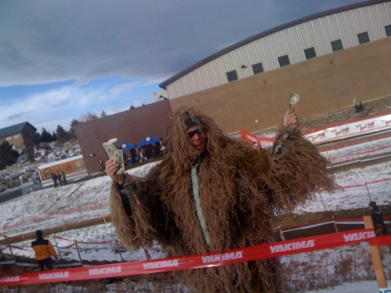Wookie handing out money at the top of the run up.