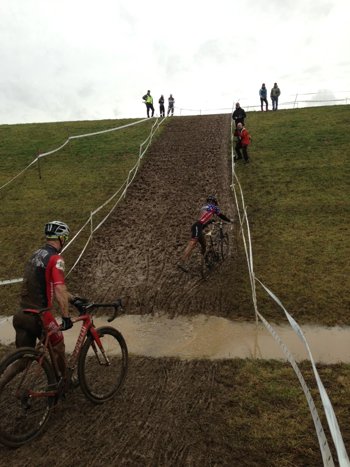 Don Myrah slogging up the hill in his qualifying race.