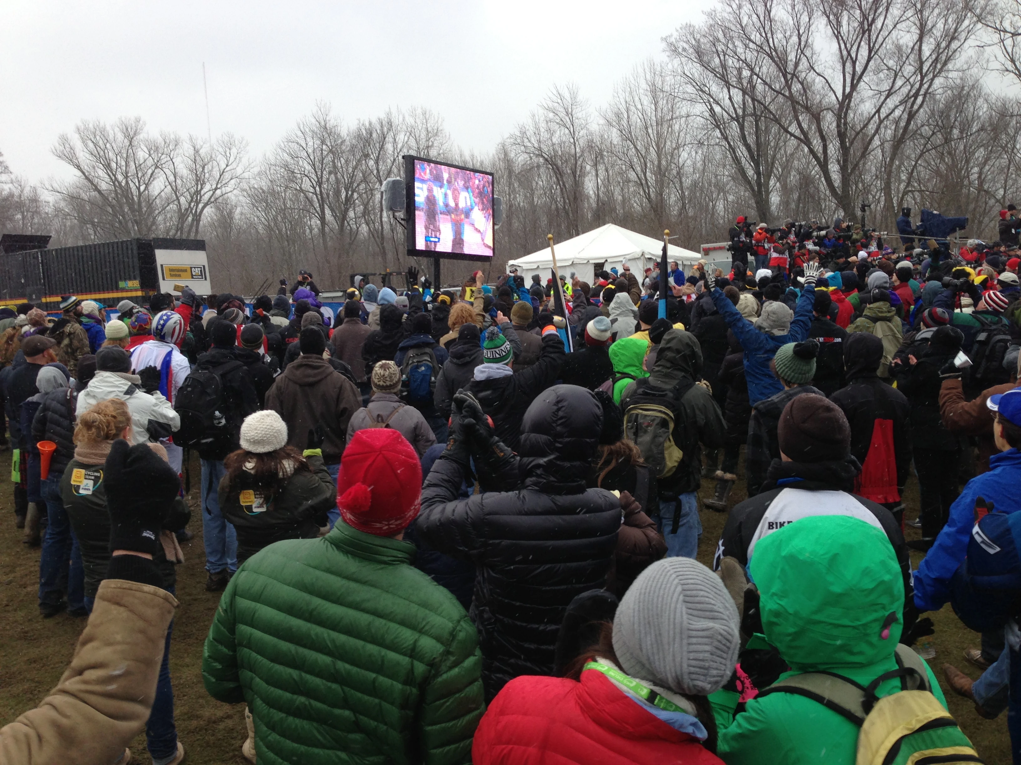 The crowds were great. They could of used a few more big screens spread throughout the venue.