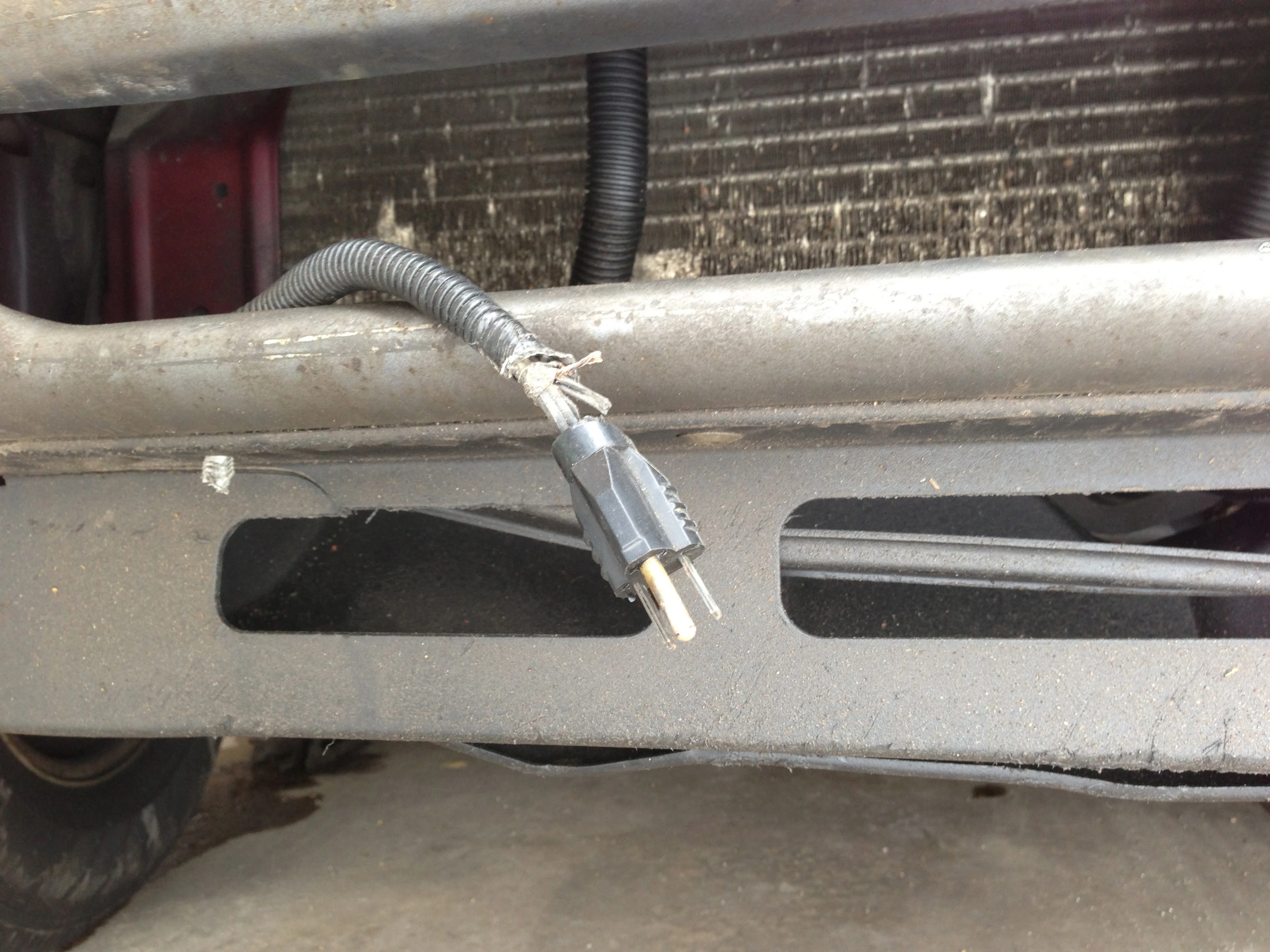 Here is the plug. I&rsquo;d already got into it with my Swiss Army knife when I took this picture.