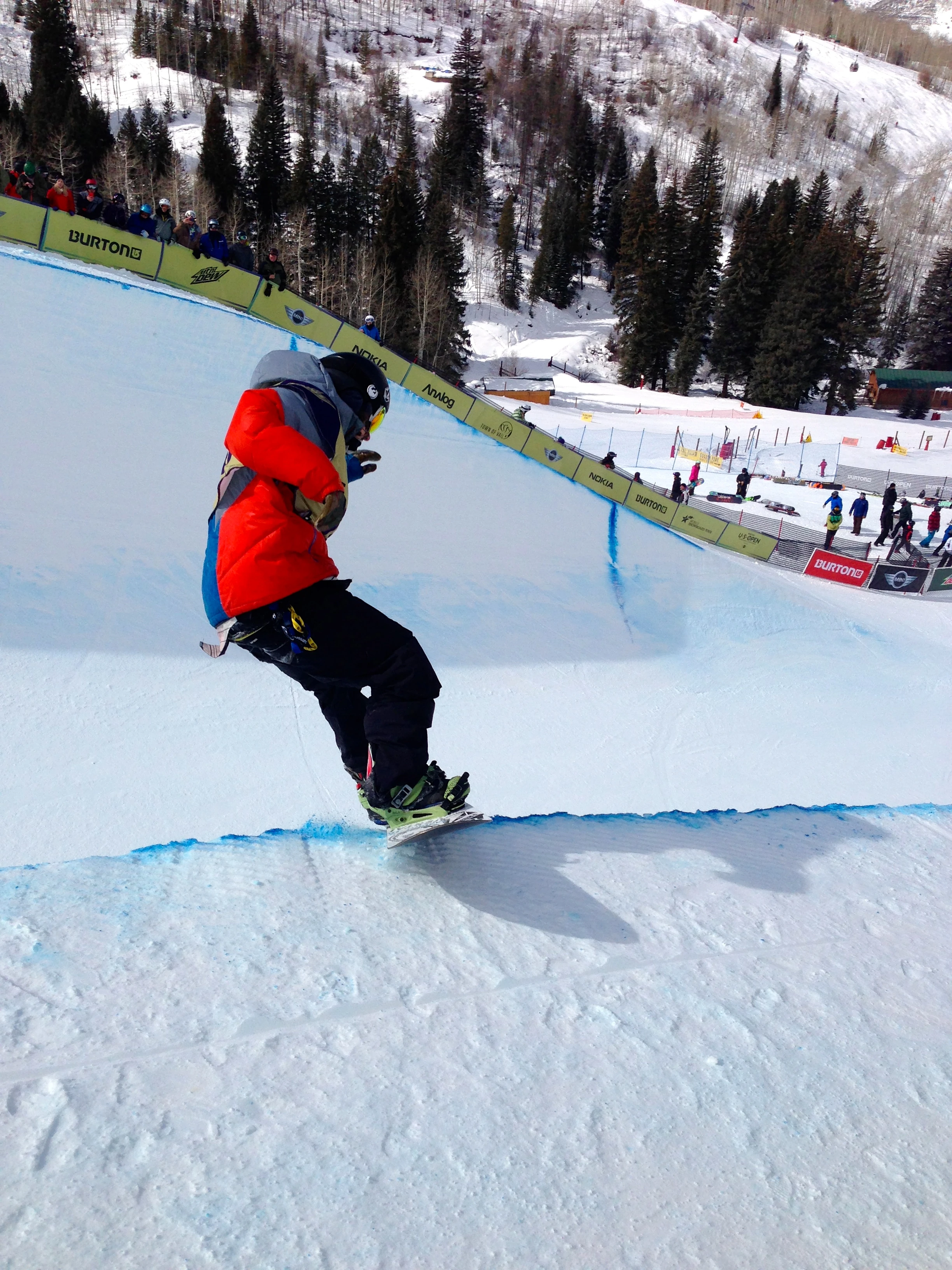 This guy came up a little short, right in front of us. There was a big wind from the West, so alot of guys were getting blown over and had problems on our side. I don&rsquo;t think this worked out well for him, but don&rsquo;t really remember.
