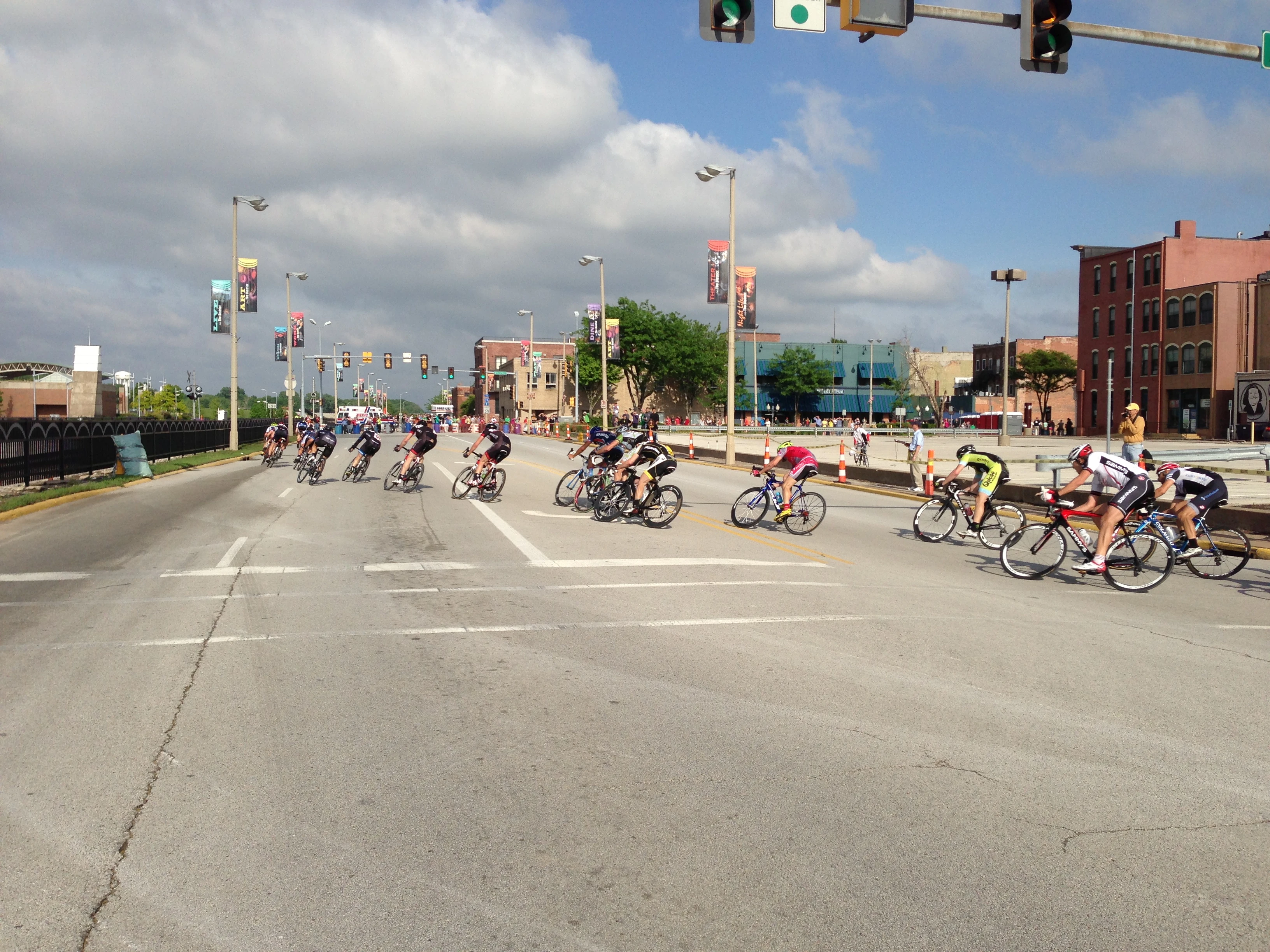 This is coming out of the corner. Adam and Colton are nearly into the last corner we&rsquo;re so far behind.