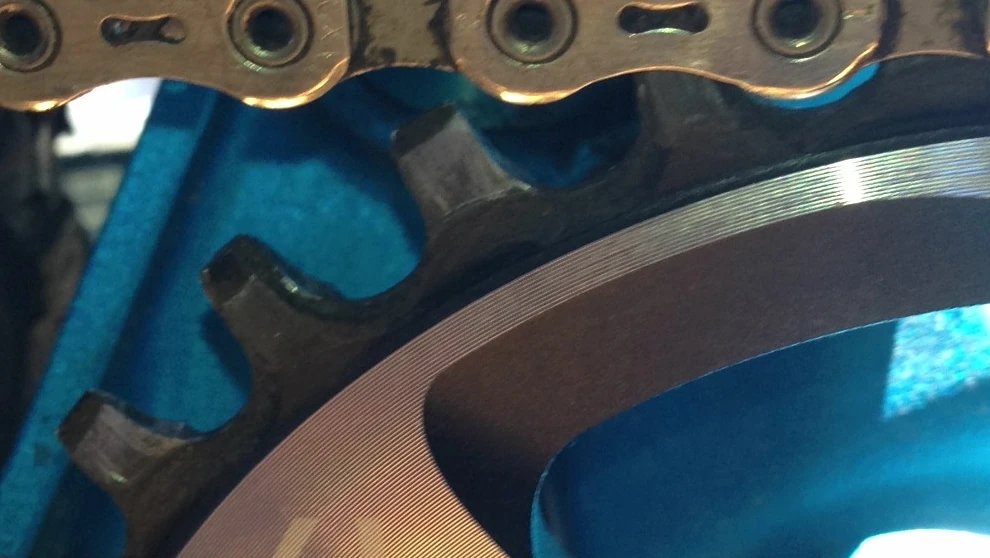 The 1 X 11 chain and chainrings are pretty strange. I guess it helps keep the chain on the front without a keeper.