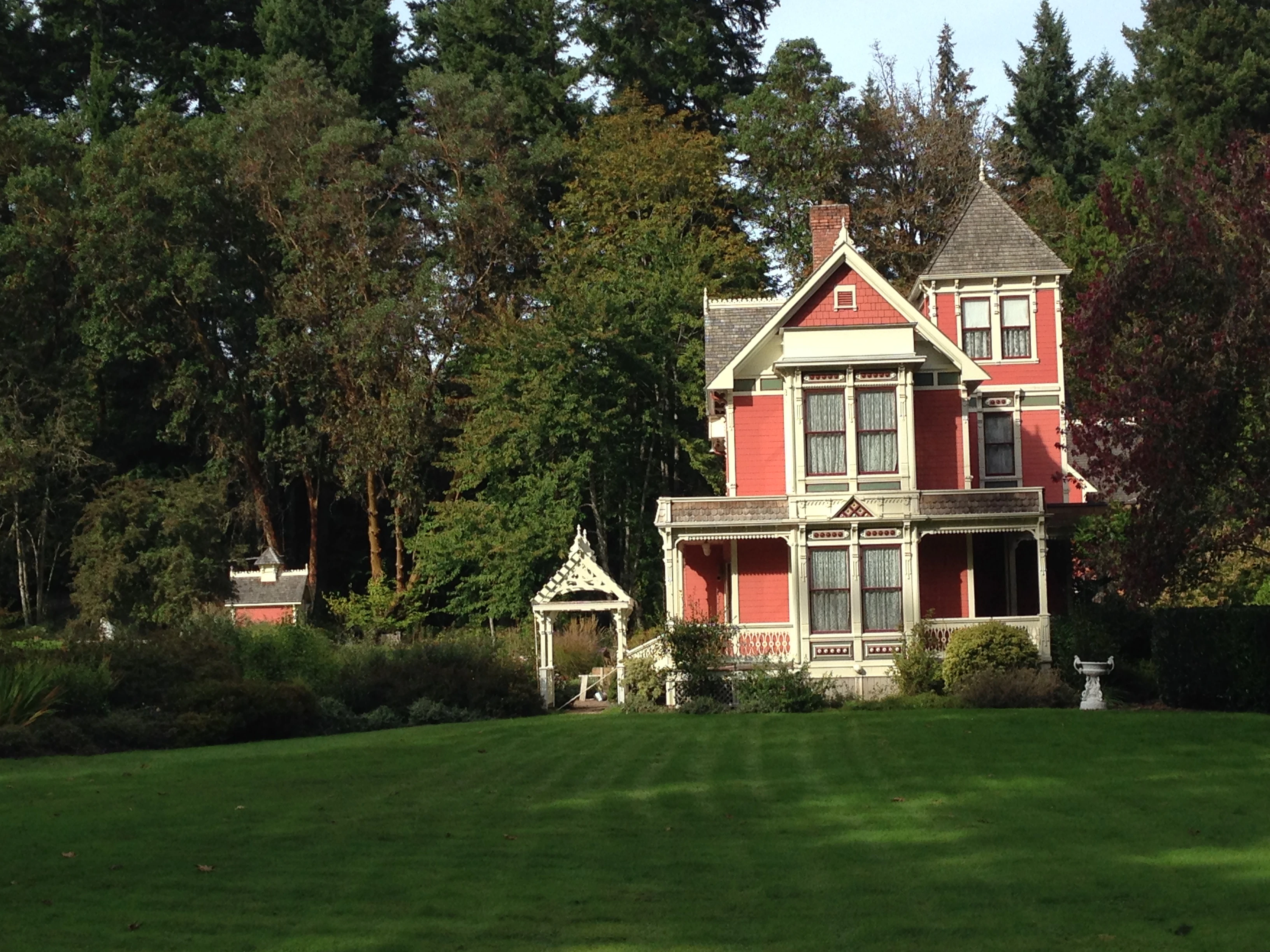 This was a nice looking house on Bainbridge. Being victorian, it is unusual. Most the houses seem like they should be in Maine, not Seattle.