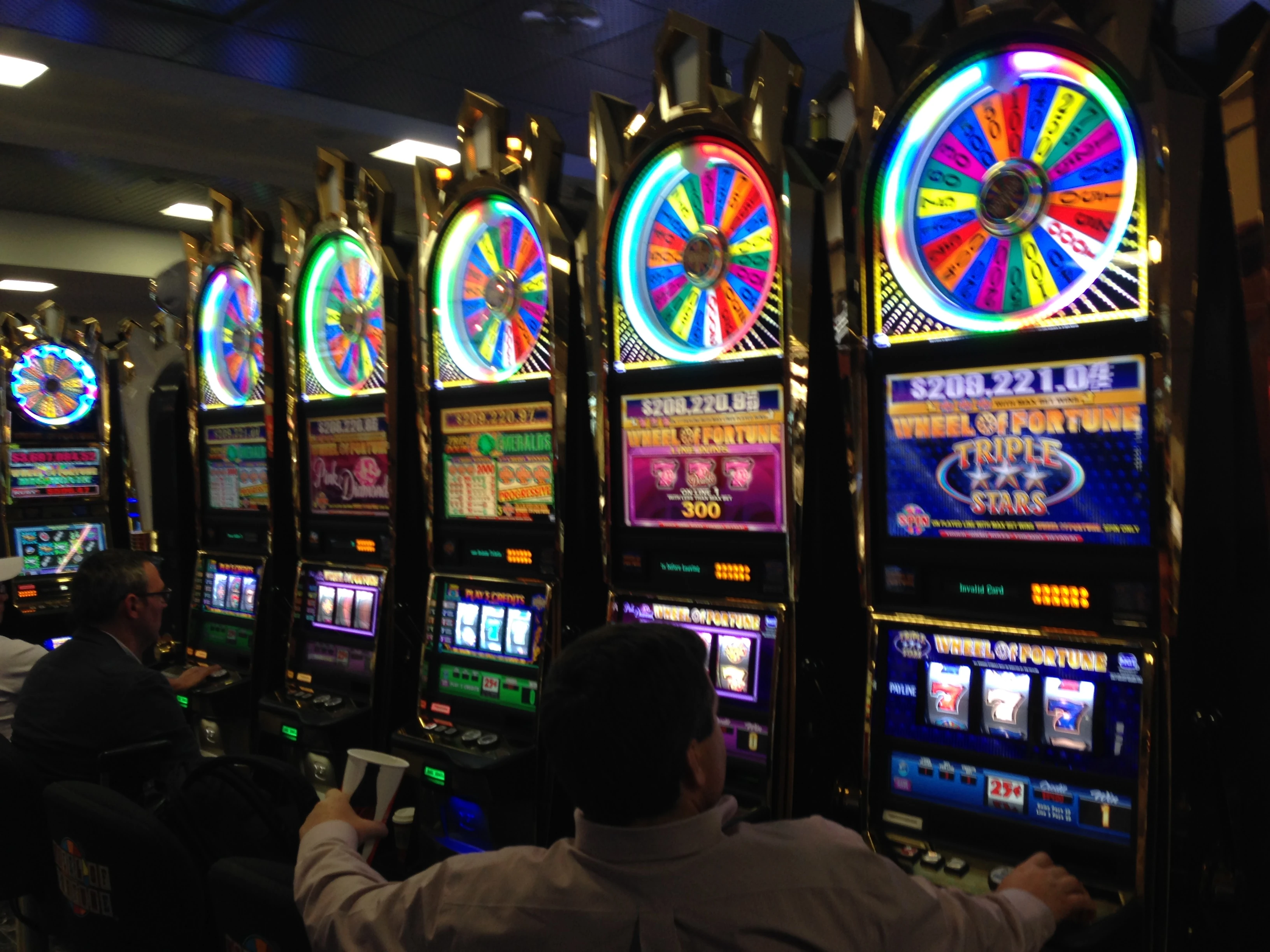 The row of slot machines right when you get off the flight seems sort of surreal.