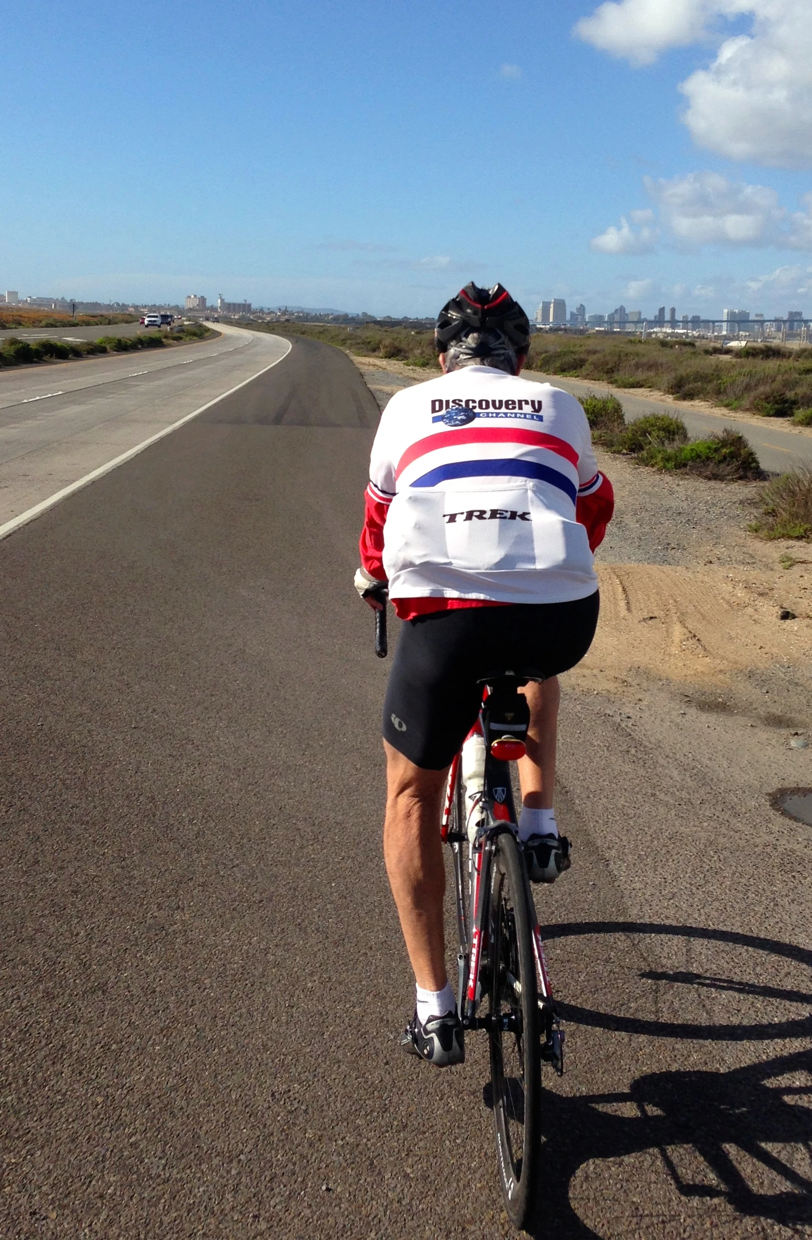 I came upon this guy on the road up Imperial Beach. I haven&rsquo;t seen one of these jerseys for a while. It was real windy and he sat on me for a few miles.