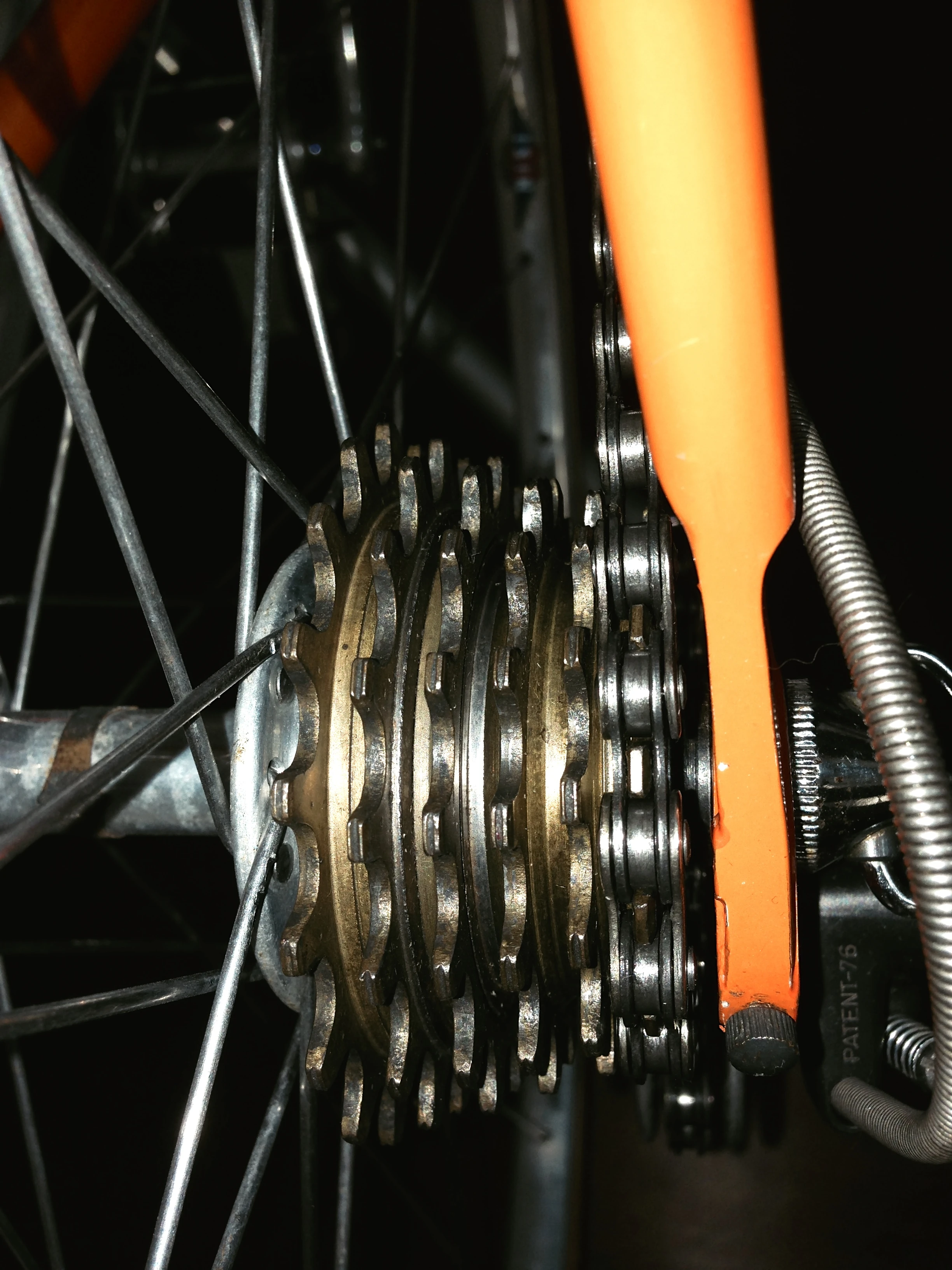 Man, this is a 6 speed, not even a 5 speed freewheel. They look so small.