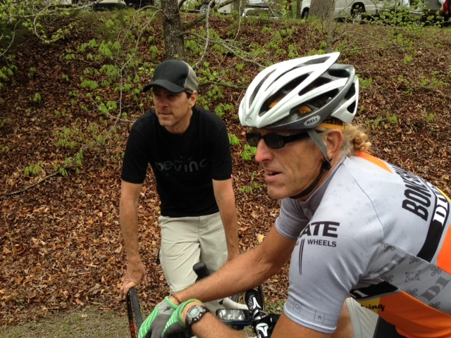 Talking to Frankie after the race. There must be something pretty interesting to see here. 