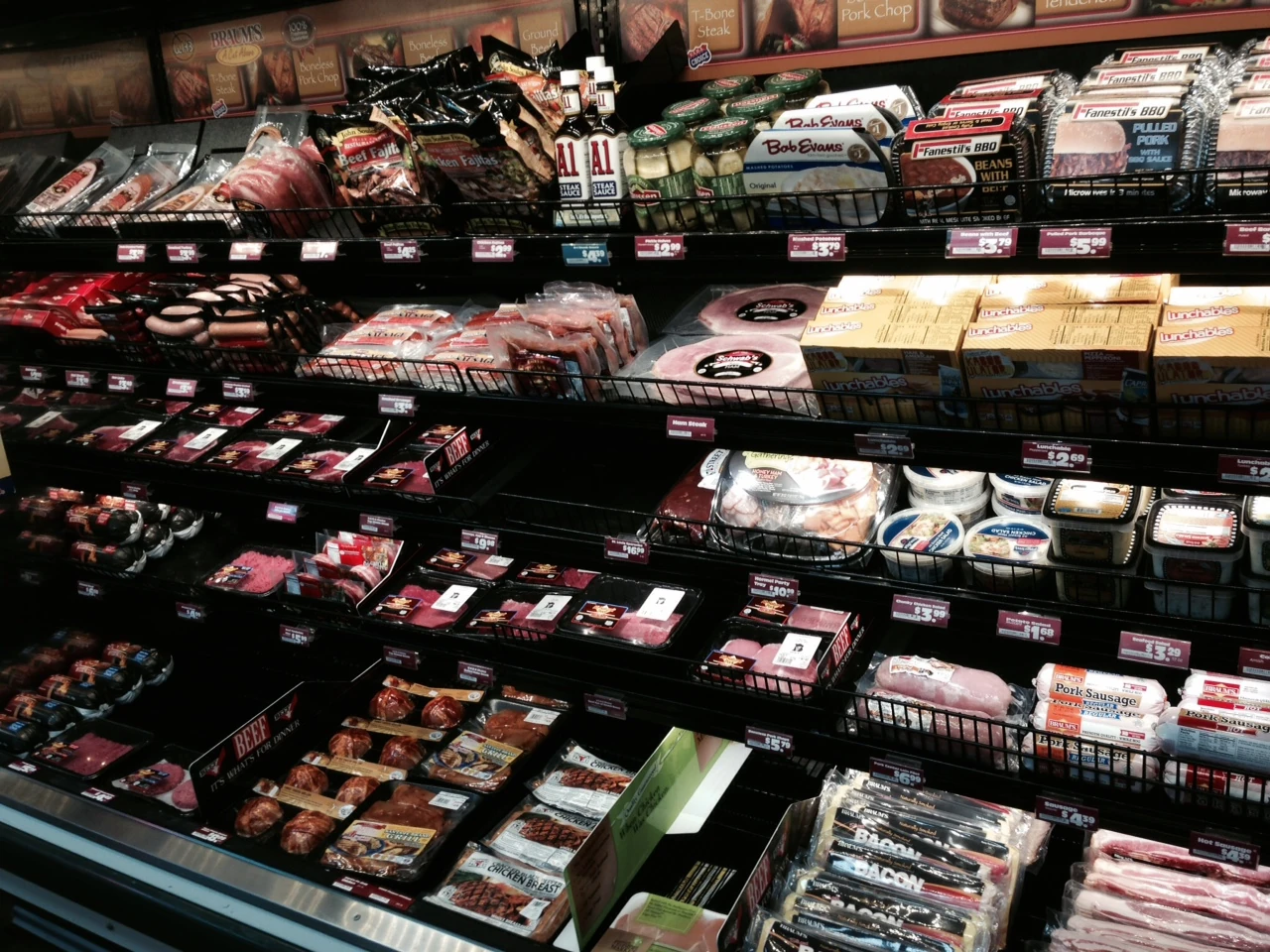 I went by a Braum&rsquo;s ice cream after dinner and had no idea that they had a complete meat department.