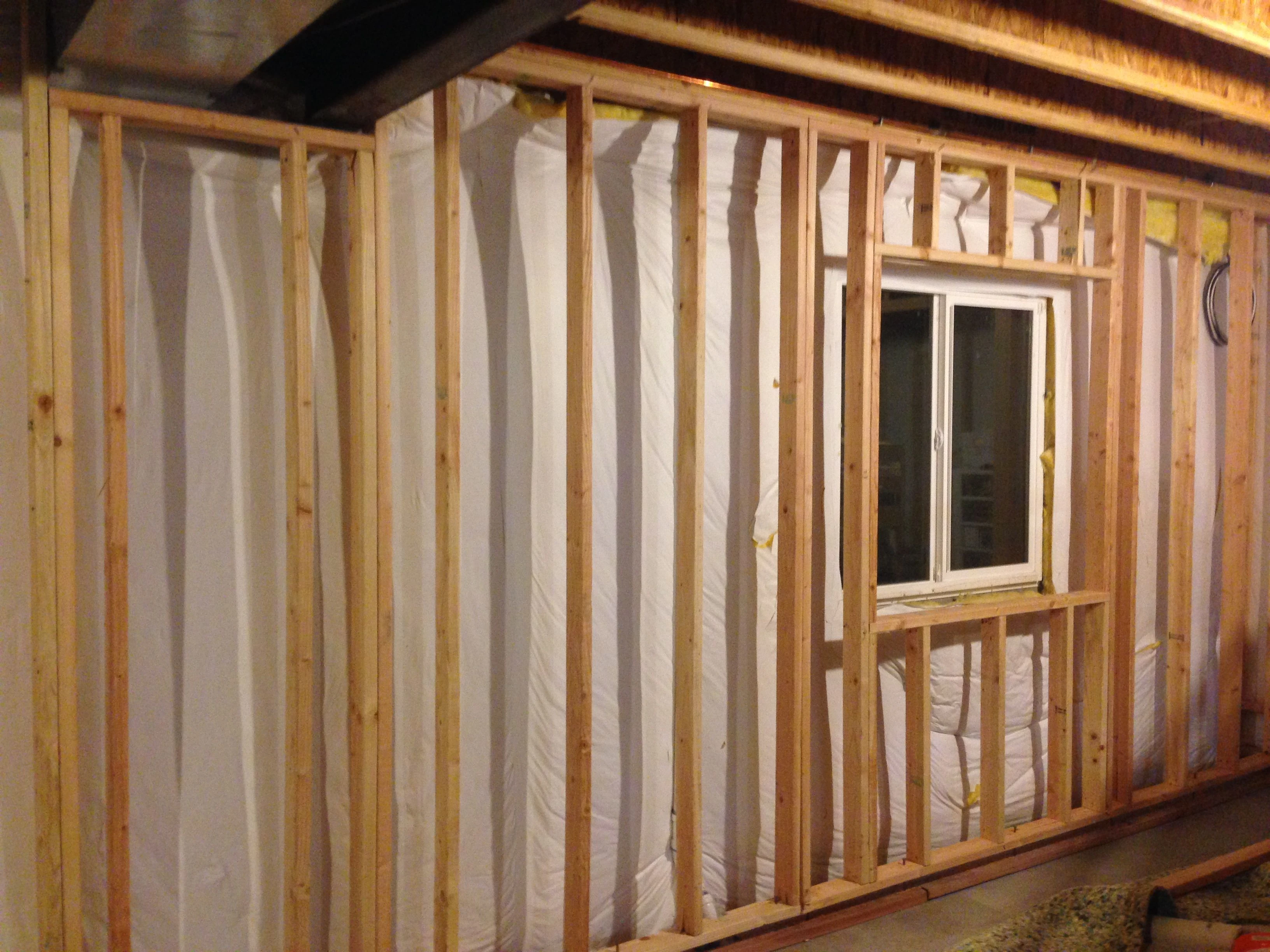 The walls are a hassle to hang from the ceiling.