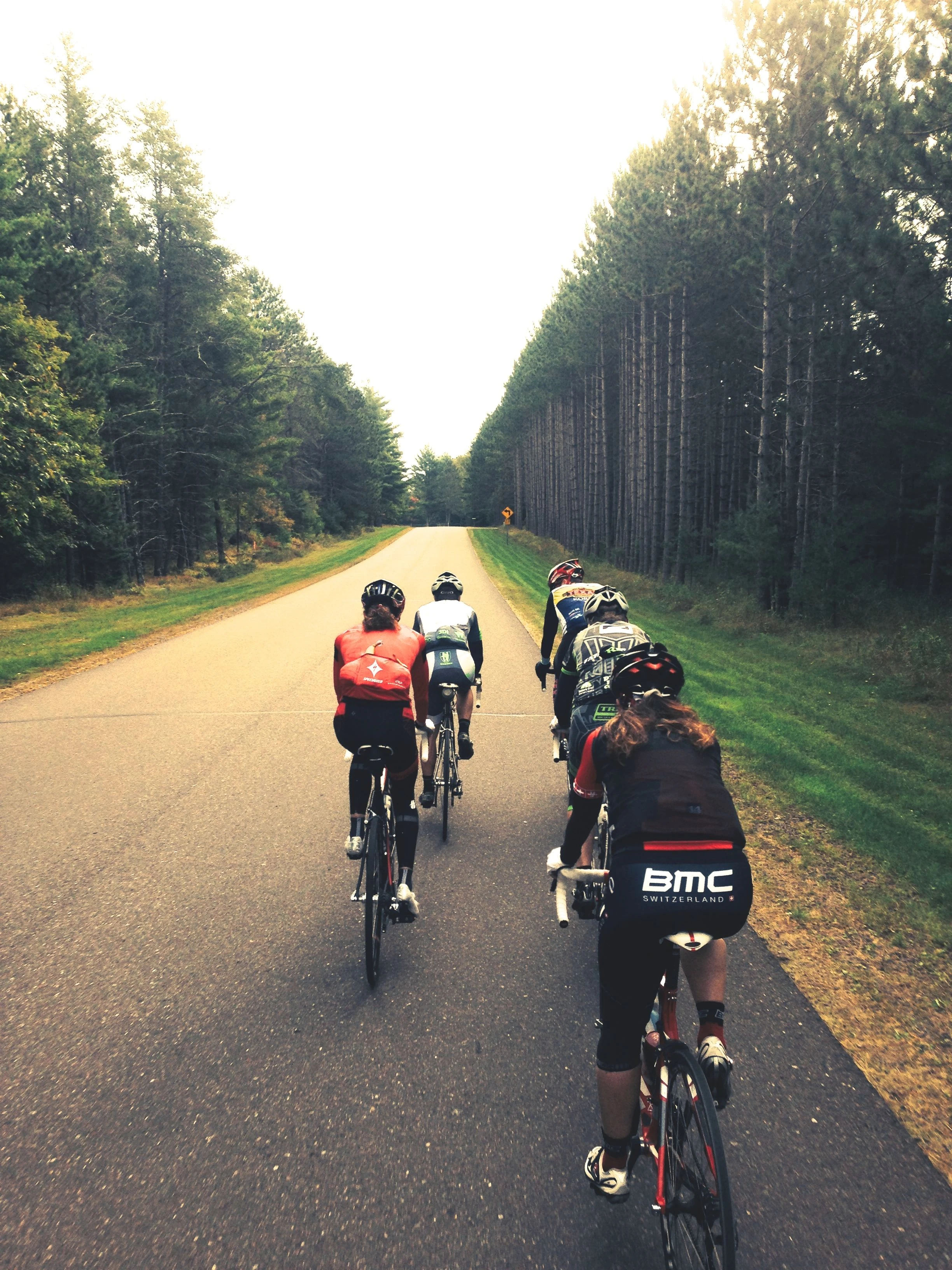 Our group heading North to Lake Superior. Trudi turned around after about an hour to ride back and drive the van up to pick us up.