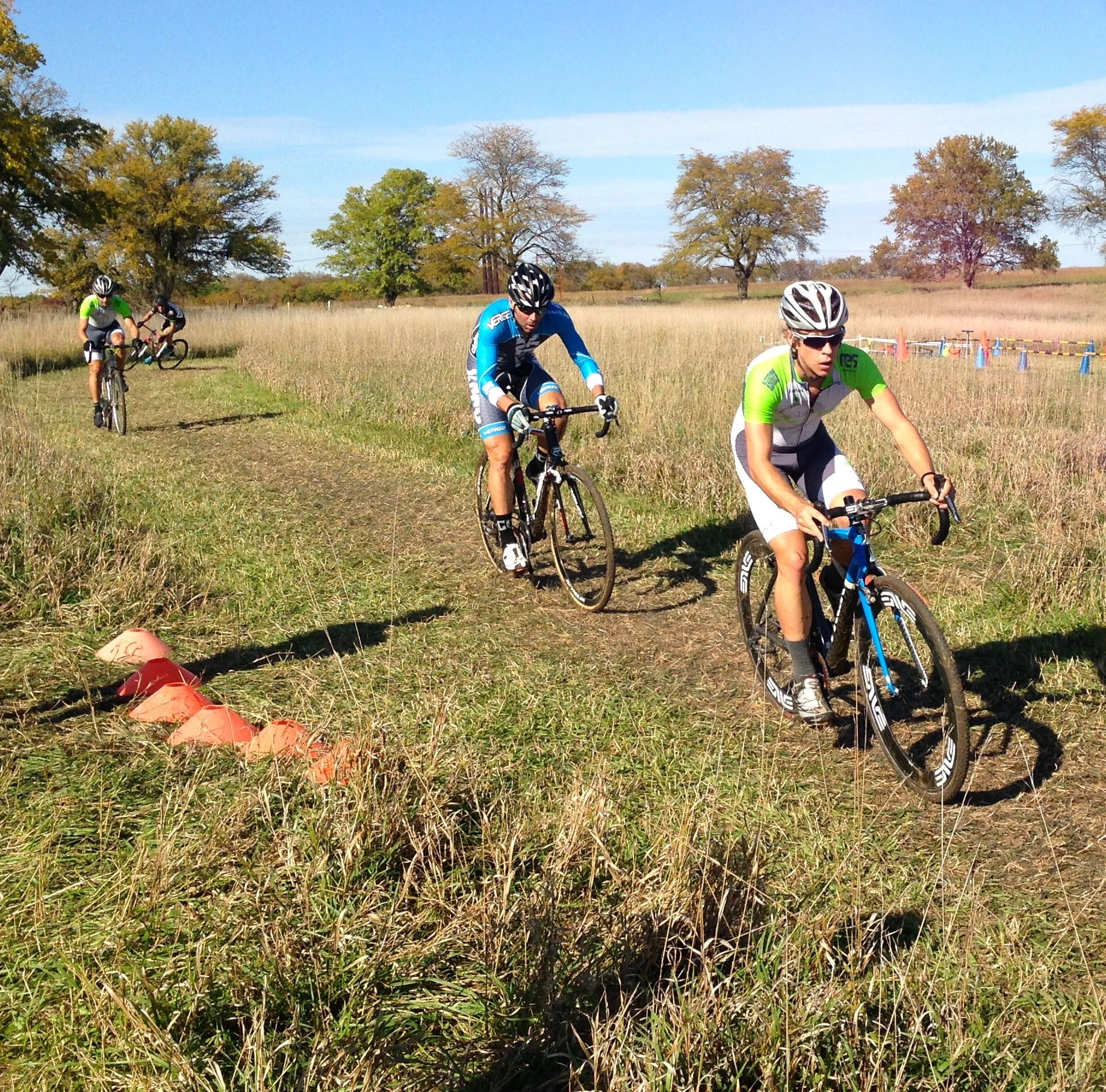 Benn leading Shad and Brian early on.