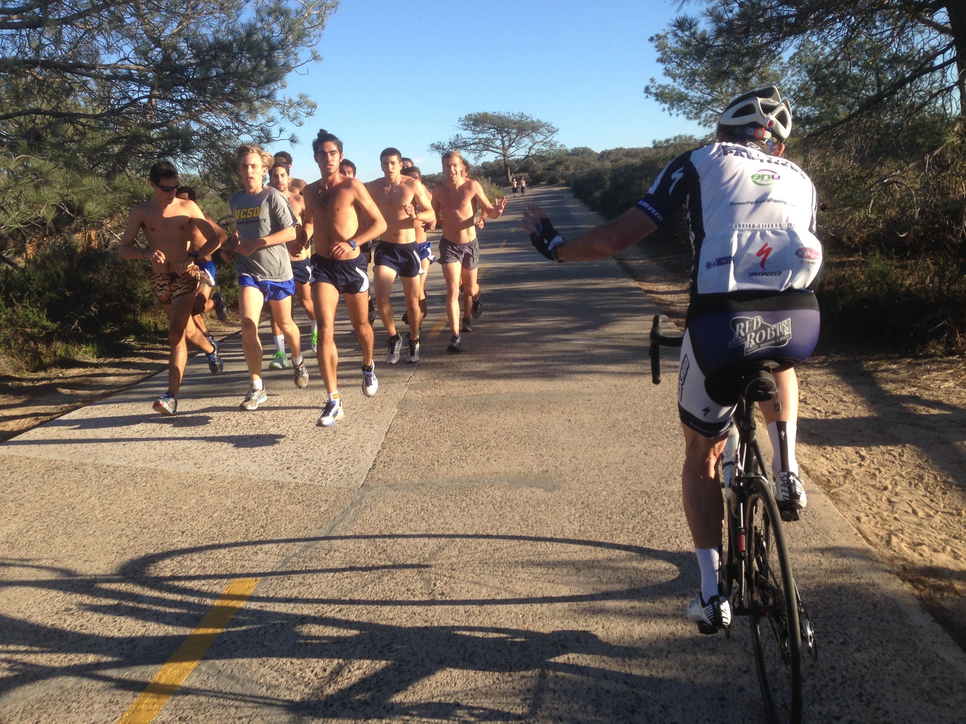 KC waving to the UCSC runners at the top of Torrey Pines.