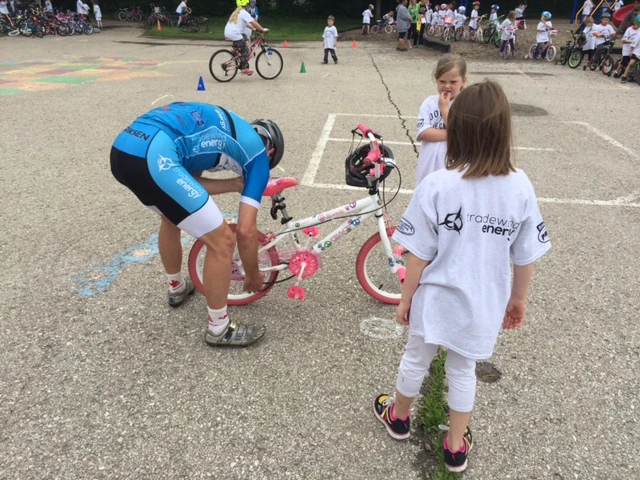 Bill trying to put a chain back on. These kid&rsquo;s bikes are somewhat of a challenge. Lots from Walmart, etc.