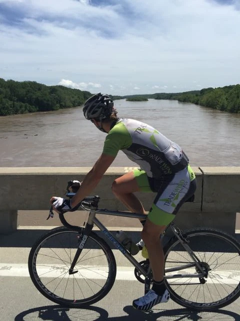 It rained so much on Saturday night. The river is so full. Usually there are sandbars here.