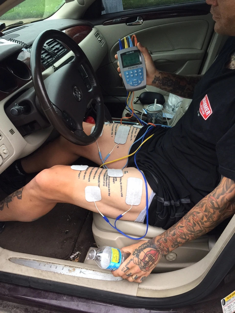 I met this guy, Cole, from Montana, that was warming up with some electrical stimulation. It is from Hammer. We talked about it for awhile. Seems like it might work.