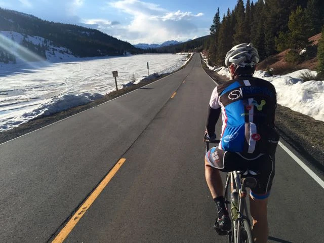 Heading down towards Vail, the lakes are still frozen.