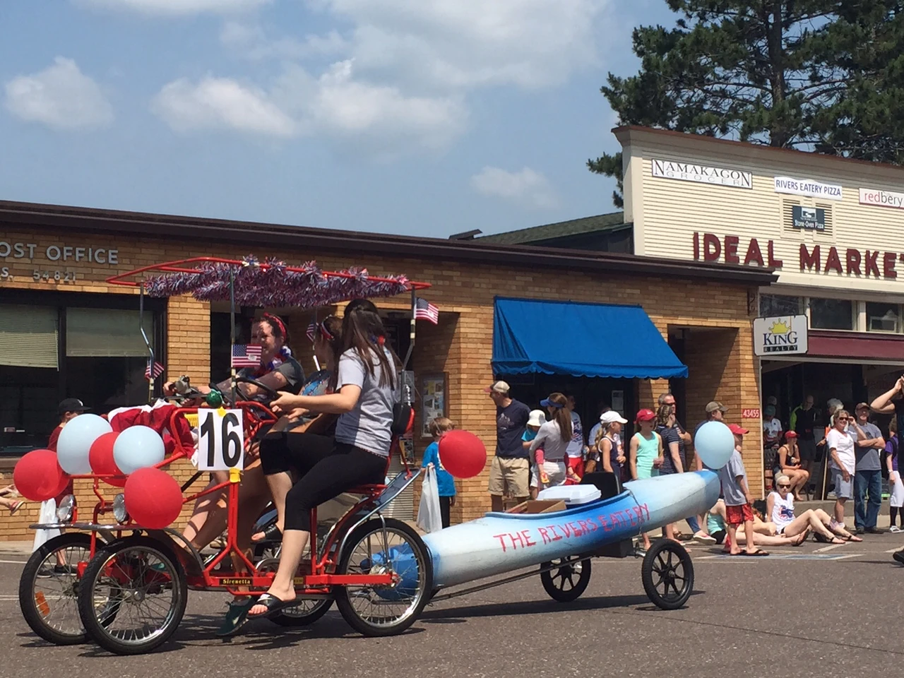 Rivers Eatery entry into the parade.