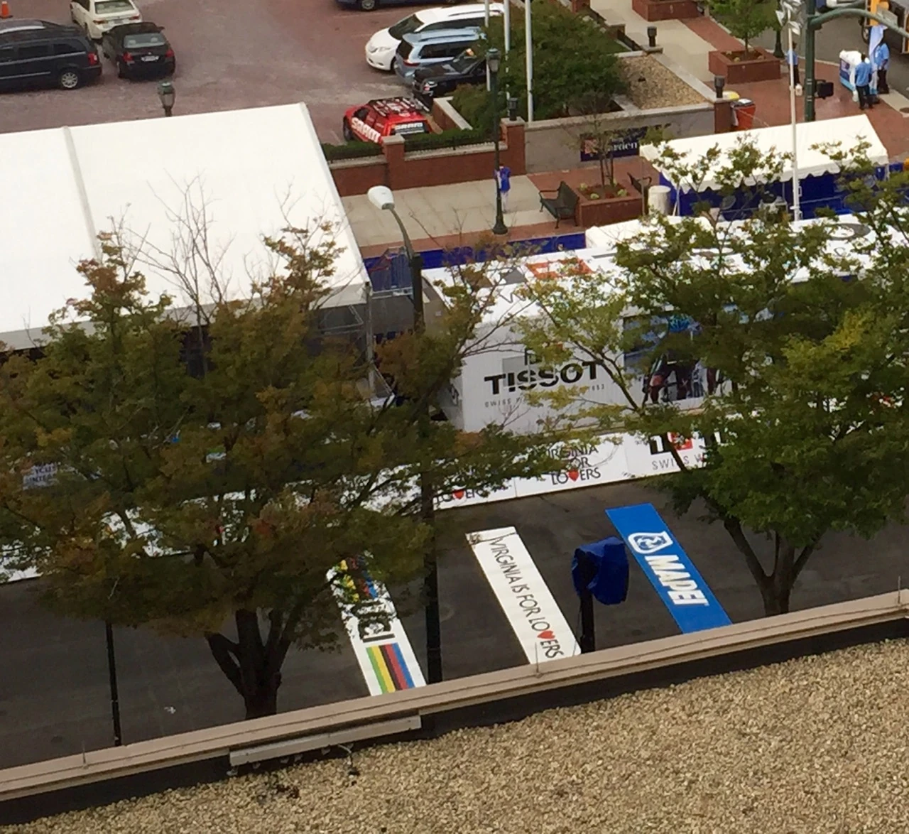 Course with UCI banner.