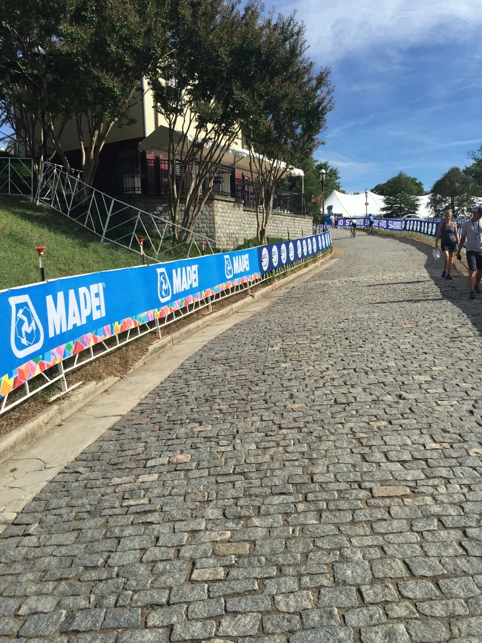 The line up LIbby end when it gets hard is going to be riding next to the barriers on the concrete. There is a strip on the right side the first half of the climb, then switches over to the left up the last pitch.