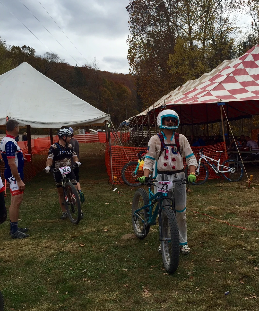 This guy rode over 5 hours in a spaceman outfit. It must of been so hot. Pretty incredible. 