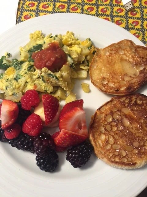 I am grateful for having breakfast like this already today.