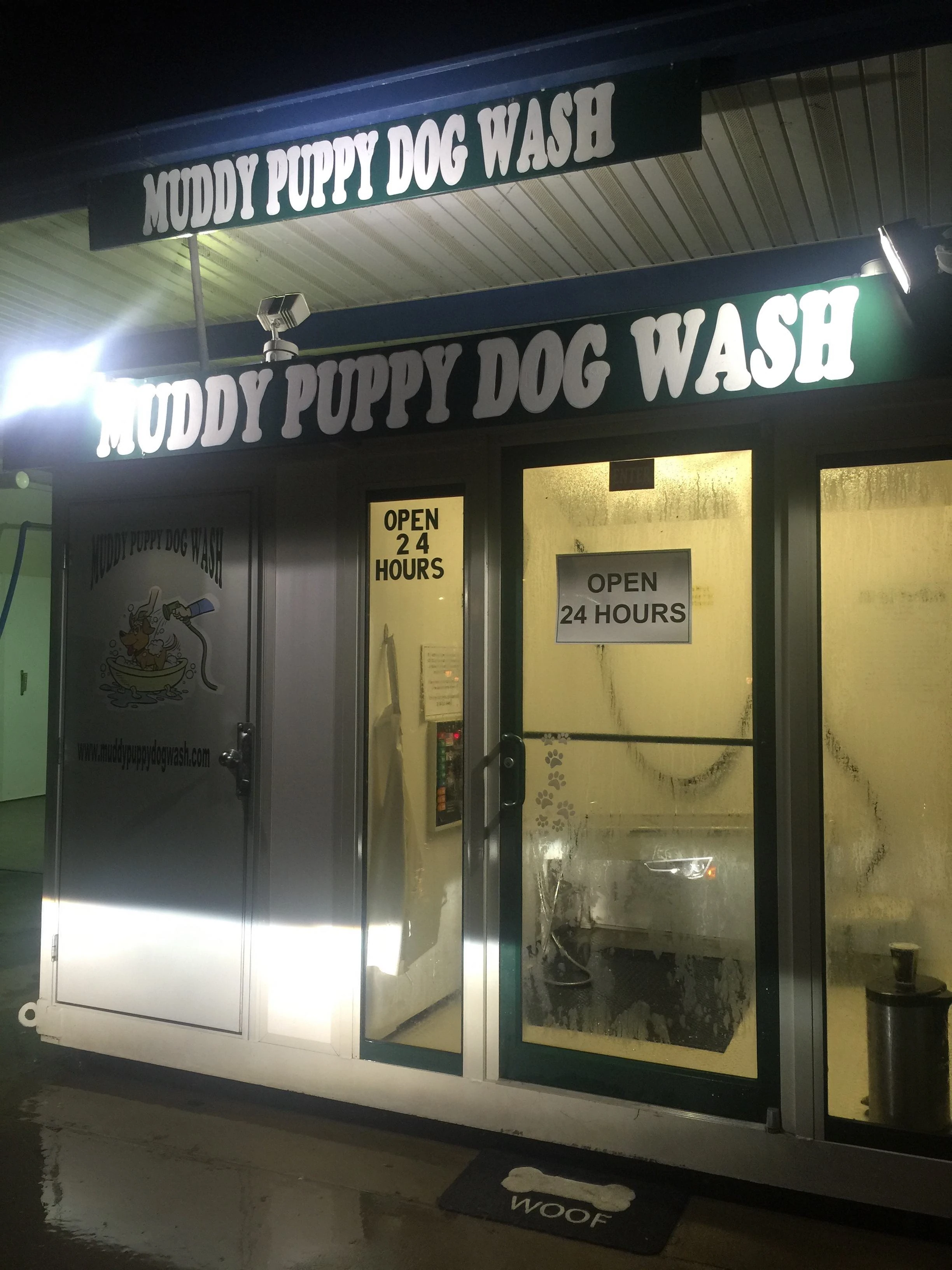 I went to a carwash and they had a puppy wash there too. First I&rsquo;ve ever seen at car wash. Pretty cool.