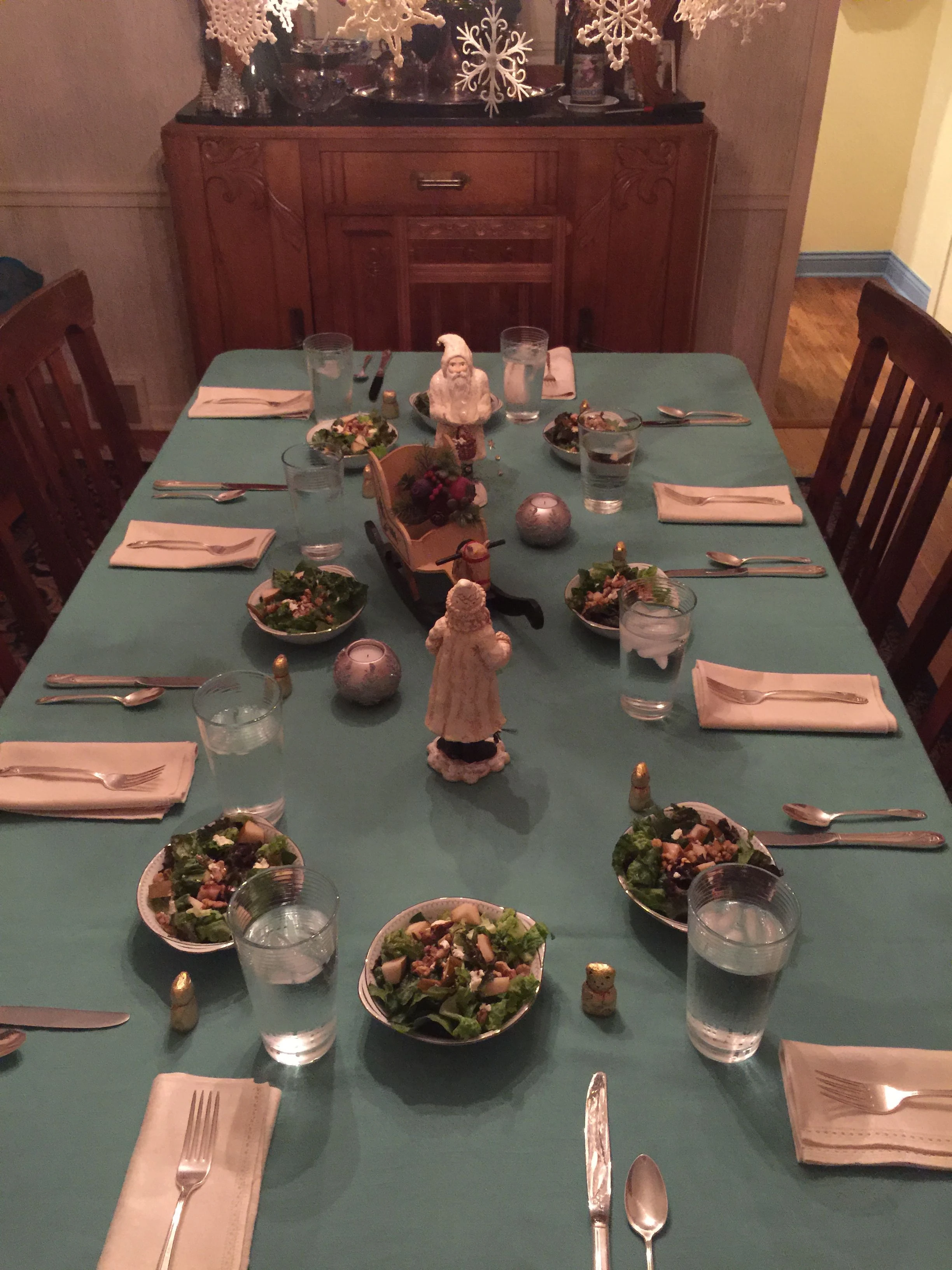 Dinner at Nan and Adam Gatewood&rsquo;s was super. Nice informal New Year&rsquo;s Eve gathering. 