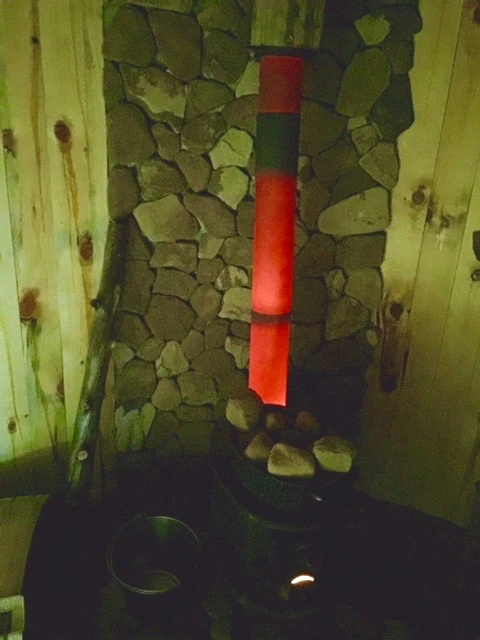 The stove pipe was glowing red when it got going good.