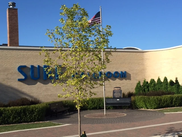 I warm up by here. This is the last place that Buddy Holly played before he died in a plane crash.