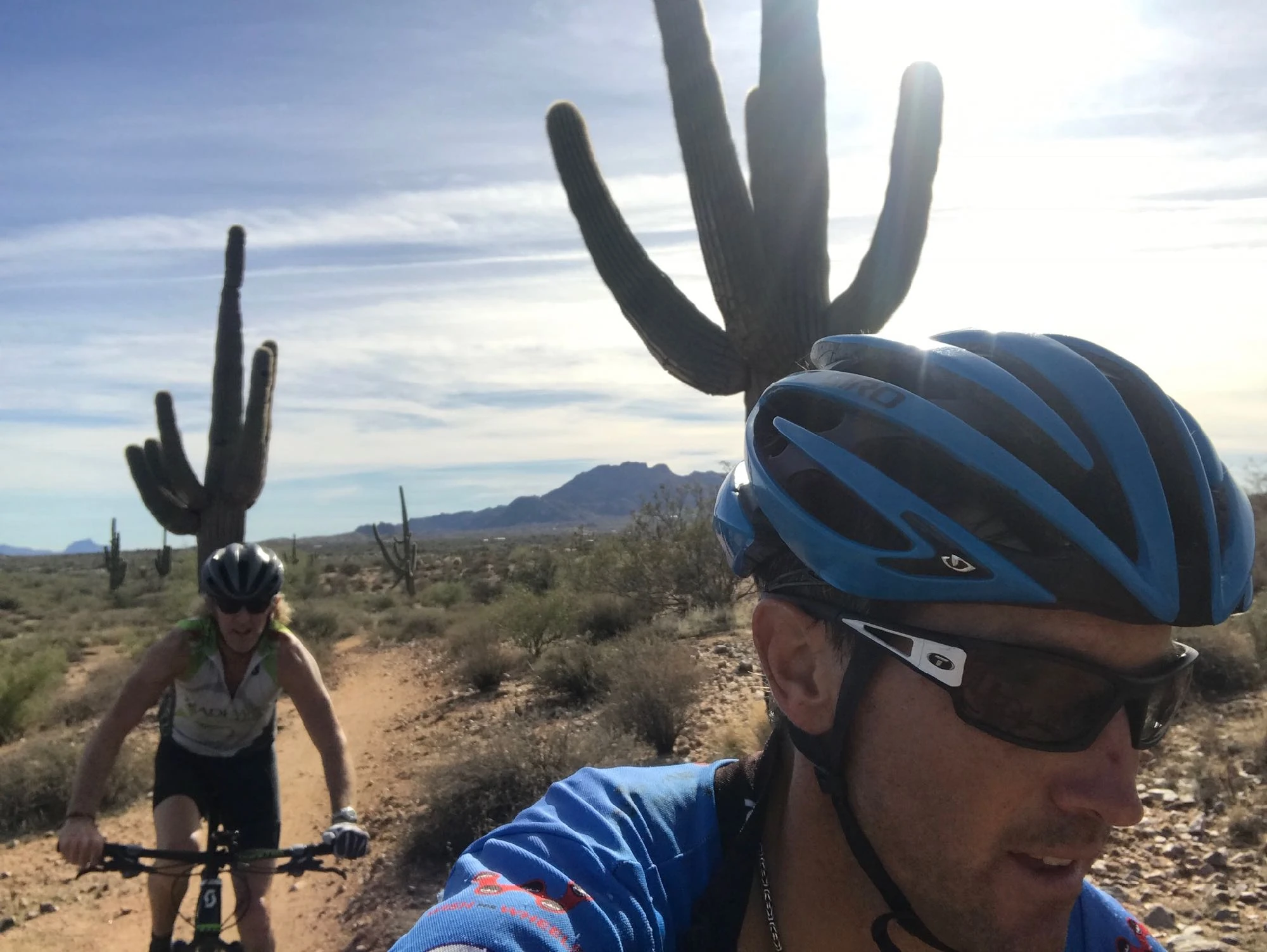 See, only one hand on the bars again.