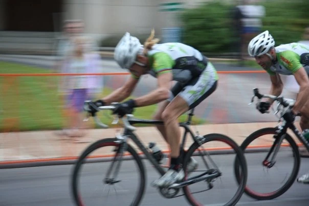 8117_1156290639849_1605228859_412755_5254234_n Leading Shad out for a prime. Guess I’m alittle done judging by arm position.