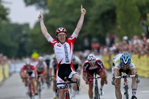 jd10gcoe_holloway_600