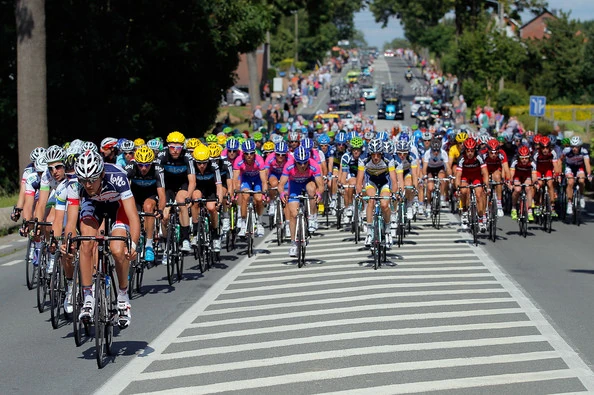 This is all fine and dandy as long as the roads are wide and open. It gets super dangerous as the roads narrow and get twisty.