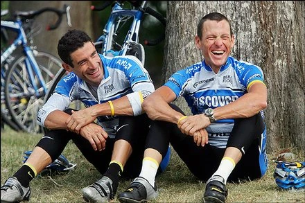 Lance and George all giddy, probably after their 7th day straight of 250 kms. Fresh as daisies.