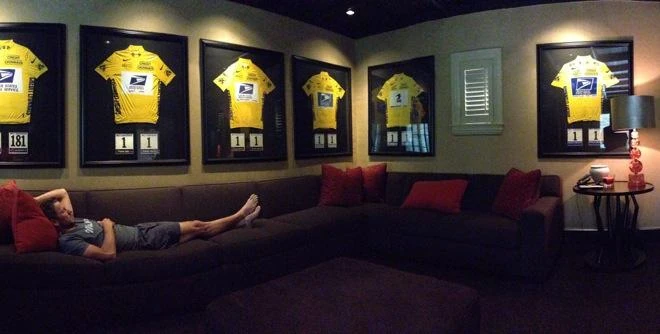 Lance just hangin’.