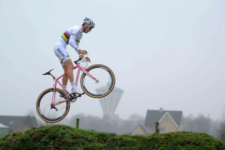 Stybar will get a new World Jersey to wear. That will be 3 for him in cyclocross.