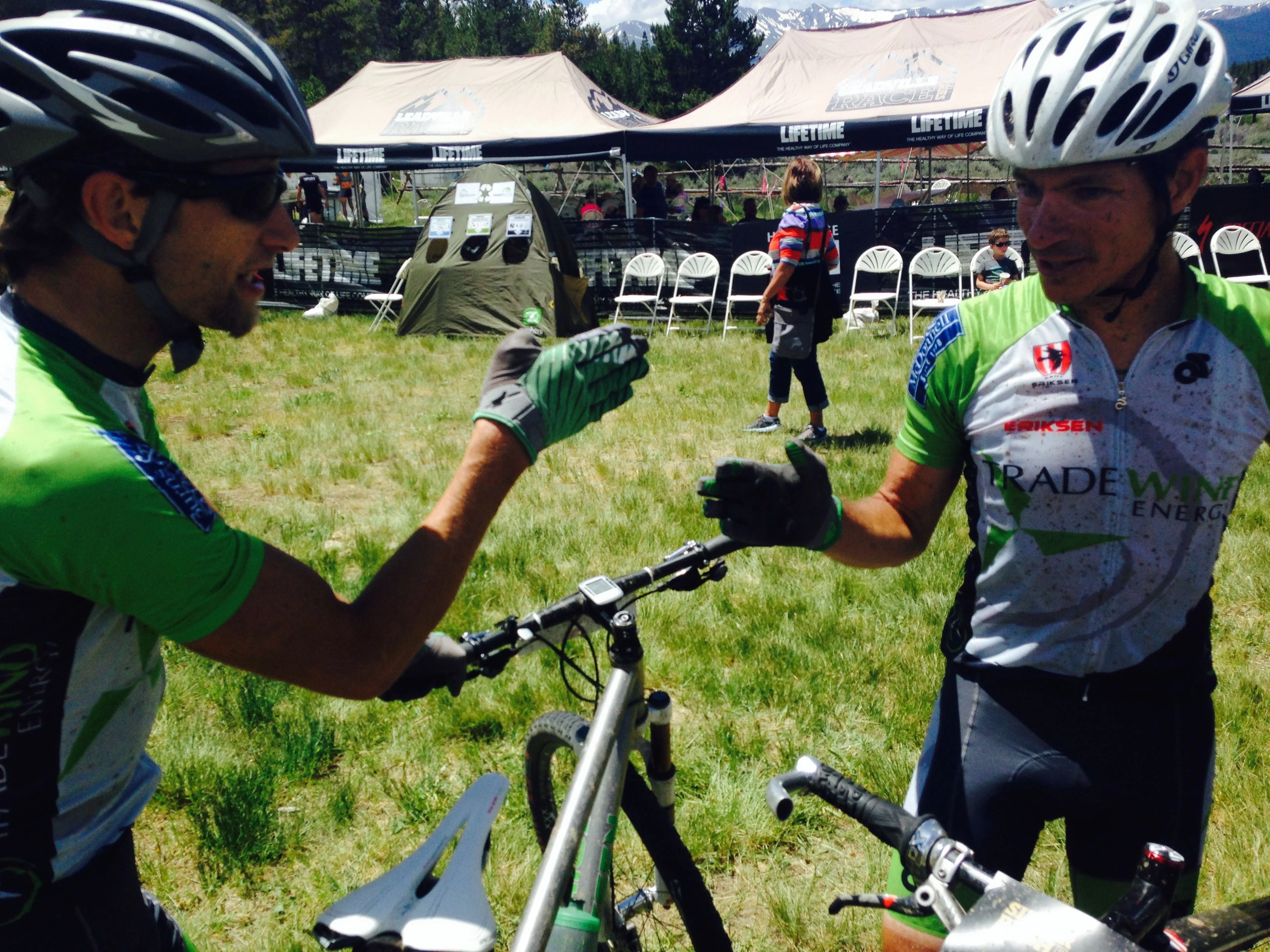 Brian and Bill talking about all their adventures during the race.