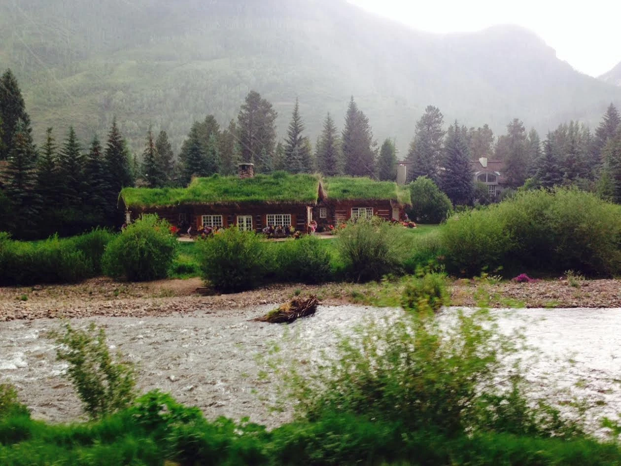 This is my favorite house in Vail. It is so picturesque.