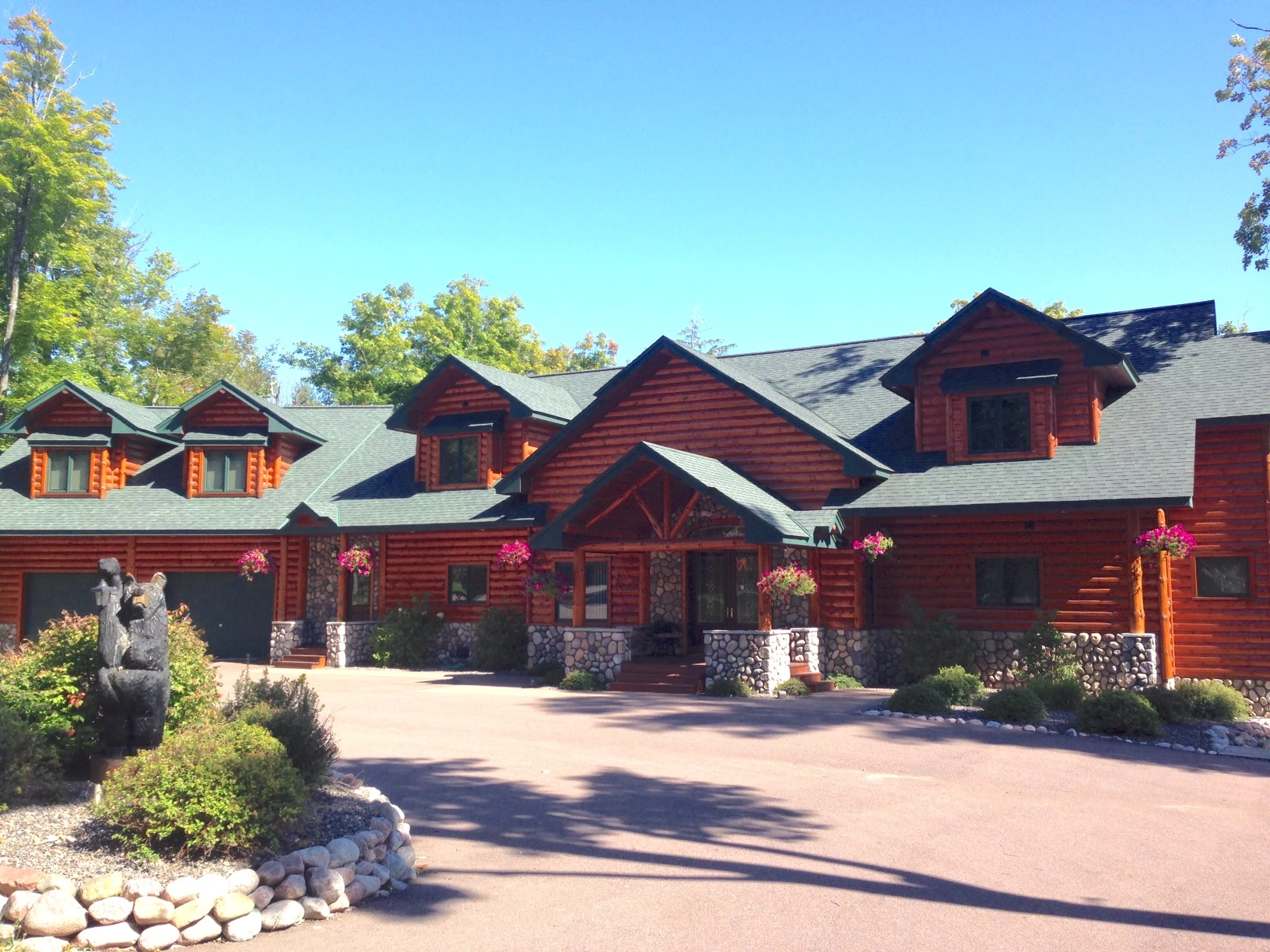 A little northern woods lake home.